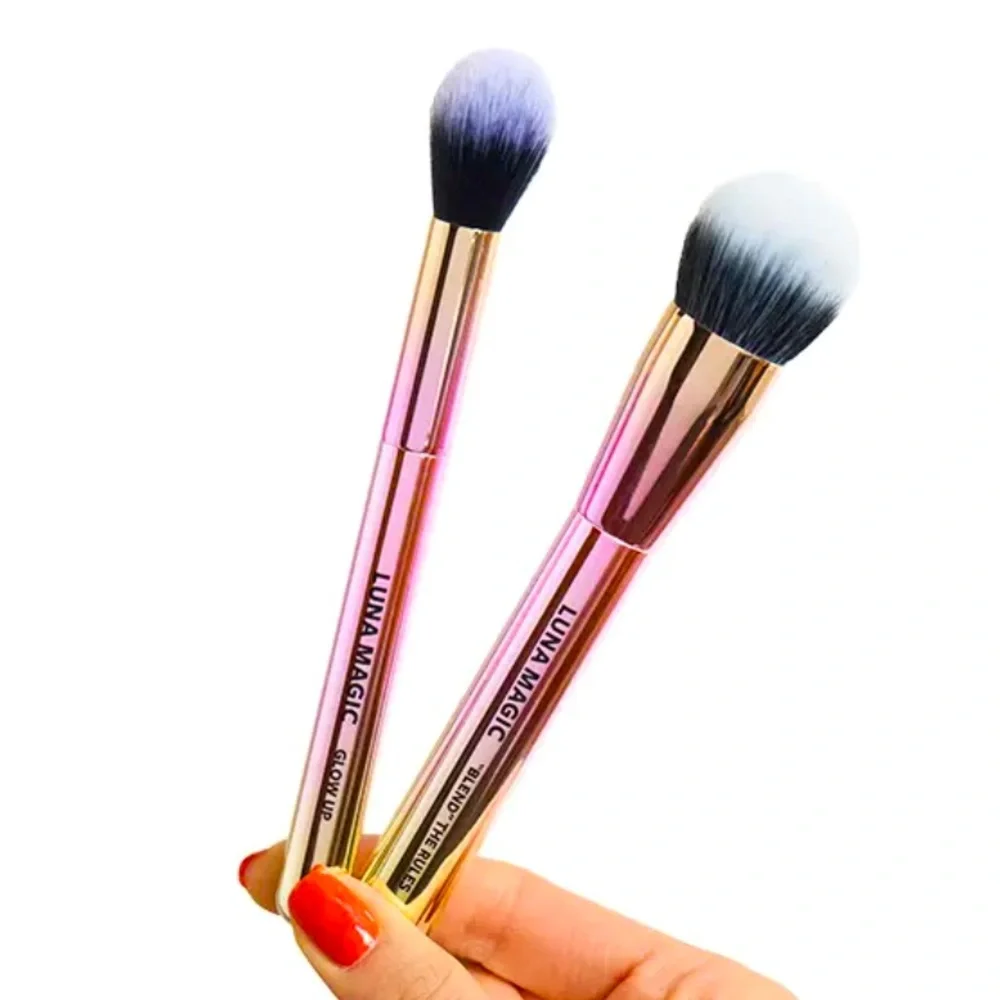 ✨🆕BNIP!Luna Magic 2 Piece Face Brush Set!✨